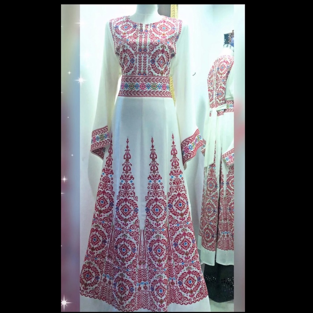 Embroidery in size 3 large never worn